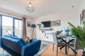 Luxurious Harbour View Flat